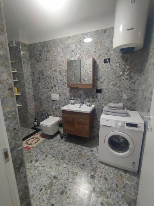 Ferienwohnung #1 Modern 1Br With Balcony In Up-And-Coming Hip Area Tirana Exterior foto